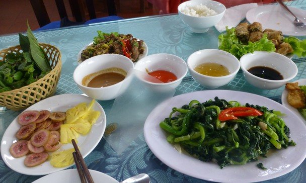 L’attribut alt de cette image est vide, son nom de fichier est VIETNAM-Foto-21.jpg.